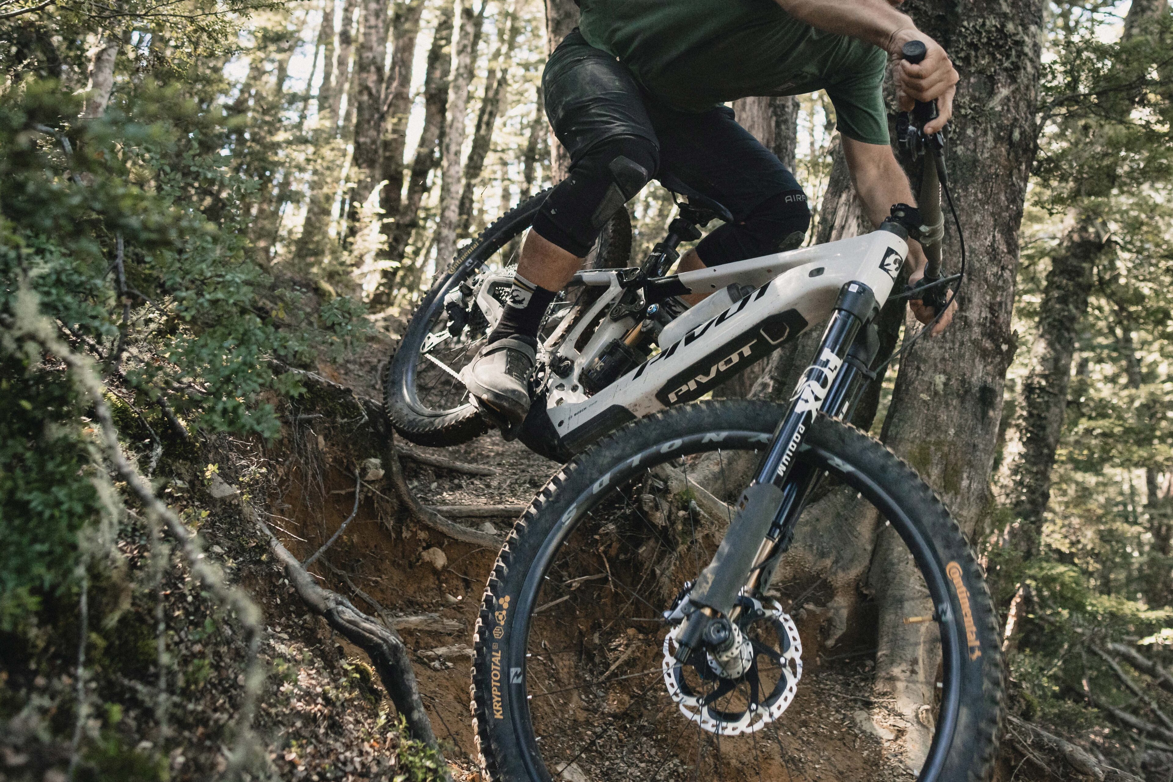 Shuttle LT Team XX Eagle Transmission | NEO - Pivot Cycles