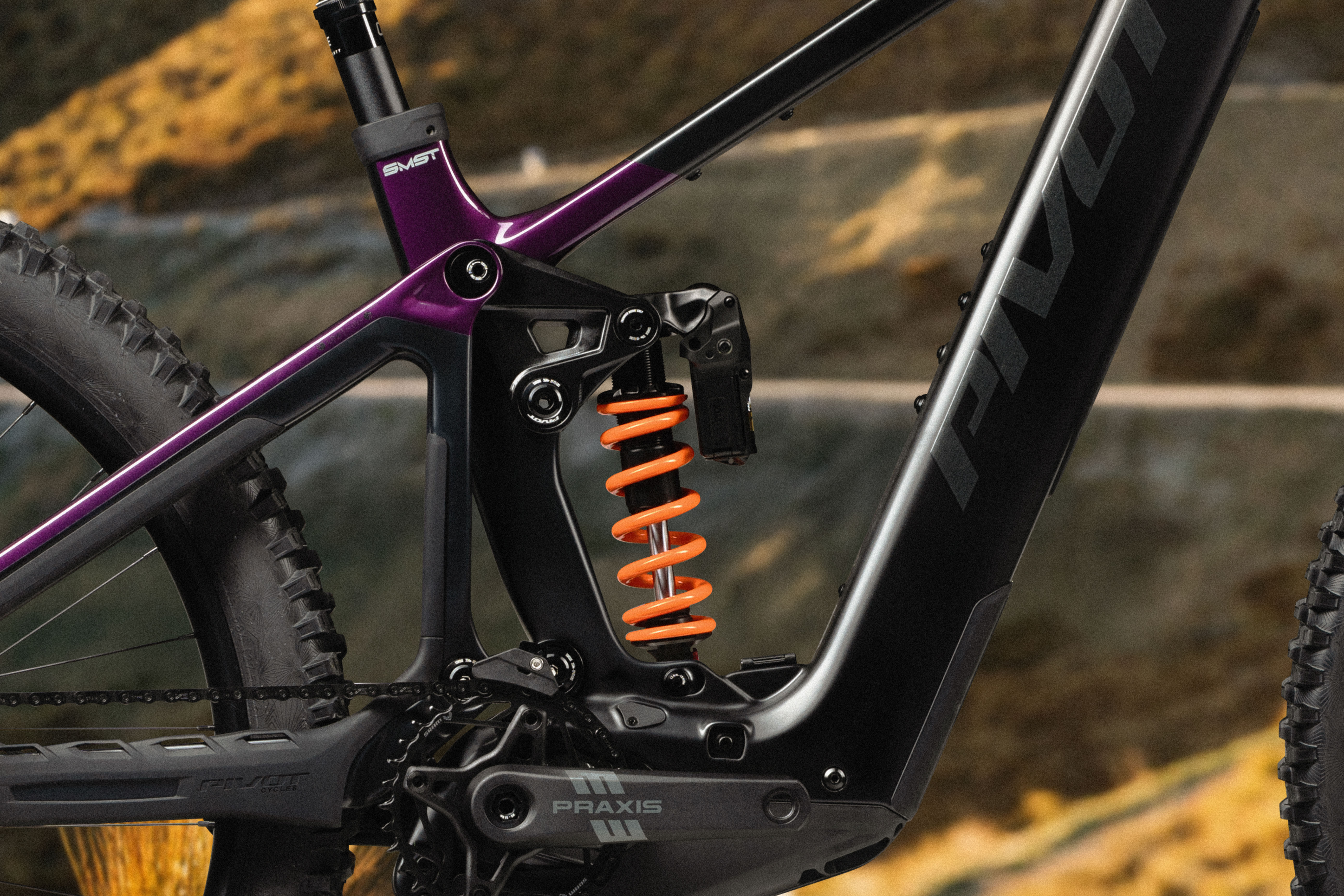 Fox Live Valve Neo: Elevating Performance - Pivot Cycles